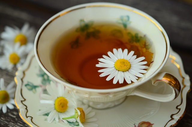 Theetijd: kamillethee