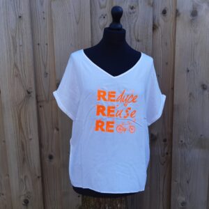 wit tshirt met reduce reuse recycle
